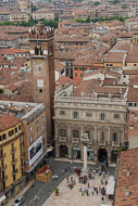 08-Piazza-Erbe-from-the-Torre-dei-Lamberti-0270.jpg