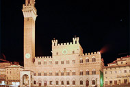 22-City-Hall-at-night-0896.jpg