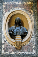 90-Bust-of-Raphael-in-the-Pantheon-1303.jpg