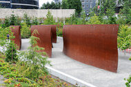 'Wake' (2004, 10 plates, 5 sets of locked toroid forms, weatherproof steel) - Richard Serra Seattle-1981.jpg