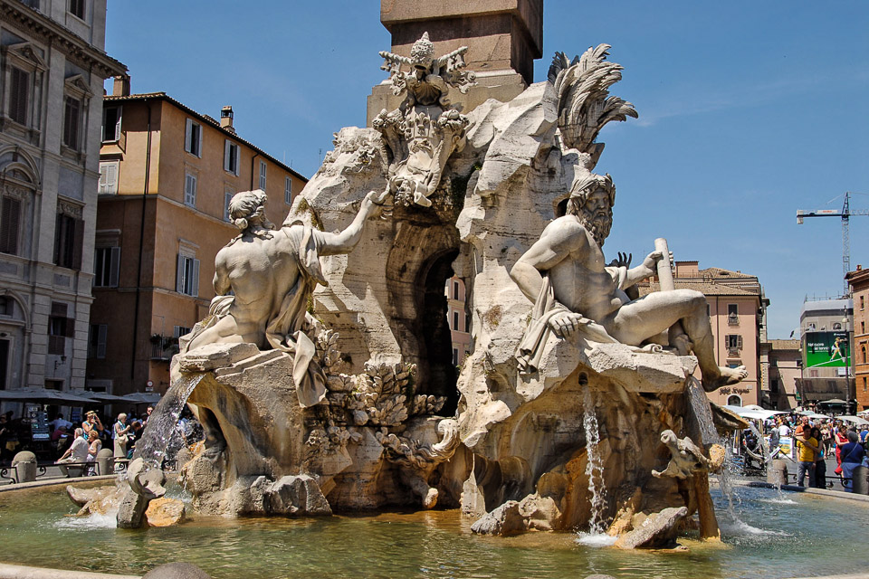 104-Four-Rivers-fountain-in-Piazza-Navona-1323.jpg