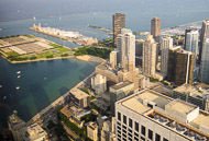 A view from the bar on the top floor of the John Hancock Building DSC00034.jpg