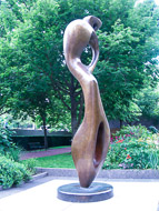 Henry Moore, Large Interior Form - 1982 in the sculpture garden, Art Institute of Chicago DSCN4569.jpg