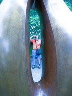 Henry Moore, Large Exterior Form in Large Interior Form - 1982 DSCN4571.jpg