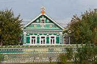 Less common, an 'upscale' dacha _DSC0687.jpg