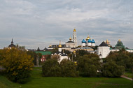 The monastery at Sergiev Posad from an overlook a short distance away _DSC0694.jpg