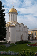 The Cathedral of the Holy Trinity (1422-27) at Sergiev Posad. This was the inspiration for the Cathedral of the Assumption in the Kremlin. _DSC0720.jpg