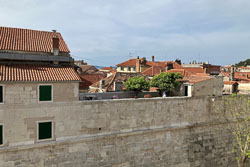 Split-wall-from-hotel-room-window.jpg
