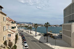 Split-waterfront.jpg